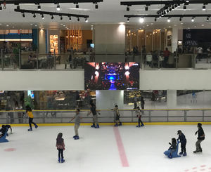 Mur vidéo LED d'intérieur 7680 P2.6 GOB, graphiques d'animation pour les magasins <span class=keywords><strong>de</strong></span> détail, l'éducation, contrôlé par ordinateur, P2.604 UHD, garantie <span class=keywords><strong>de</strong></span> 3 ans - Product Image 3