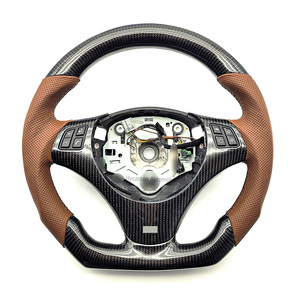 Volante Deportivo Personalizado con Indicador de Cambio de Marcha, Fibra de Carbono para <span class=keywords><strong>BMW</strong></span> M3 E90 E92 E93, Volante de Cartón PU, Pieza Automotriz Duradera - Product Image 1