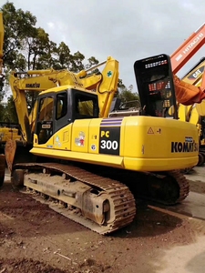 Oferta Especial: Excavadora de Cadenas Pesada Komatsu PC300 de 30 Toneladas, Usada, Original de Japón, con Pocas Horas de Uso, para Minería, Movimiento de Tierras y Construcción de Carreteras - Product Image 1