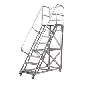 Plateforme de travail mobile en aluminium avec rampe de sécurité et système de roulettes rétractables pour les opérations d'entrepôt - Product Image 6