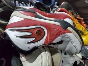 รองเท้ามือ<span class=keywords><strong>สอง</strong></span><span class=keywords><strong>ราคา</strong></span><span class=keywords><strong>ถูก</strong></span>คุณภาพสูงสินค้าขายดี - Product Image 4