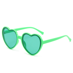 Gafas de sol cuadradas azules para mujer, bonitas gafas de moda UV400 en forma de corazón, gafas de sol personalizadas con corazones de amor para mujer - Product Image 5