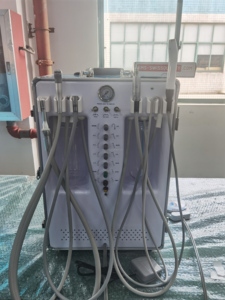 Unidad Dental Portátil Ginee Medical para Uso Odontológico con Control de Pie y Maleta para Hospital GE-150 - Product Image 2