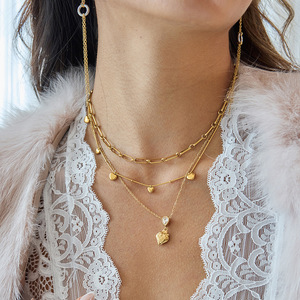 Collar con colgante de circonita de fresa, joyería de acero inoxidable con forma de fruta para mujer, diseño geométrico para ocasiones de regalo - Product Image 2