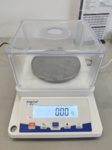 <span class=keywords><strong>Balanza</strong></span> <span class=keywords><strong>de</strong></span> <span class=keywords><strong>Laboratorio</strong></span> <span class=keywords><strong>de</strong></span> Precisión XINGYUN XY1000-2C <span class=keywords><strong>de</strong></span> 1100g y 0.01g con Calibración Automática para Uso en Alimentos y <span class=keywords><strong>Laboratorio</strong></span>, Material Plástico - Product Image 4