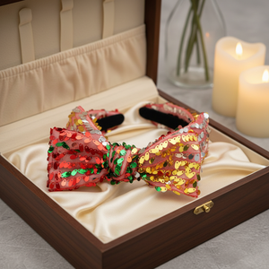 عصابة رأس فاخرة بتصميم عيد الميلاد من دريم فاشون، مزينة بالترتر اللامع وفيونكة جانبية باللونين الأحمر والأخضر للنساء، عصابة رأس كبيرة مخصصة - Product Image 3