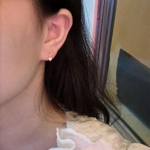 ต่างหูเพทายรูปหัวใจสำหรับผู้หญิงทำจากเพทายขนาดกะทัดรัดและสวยงาม - Product Image 6