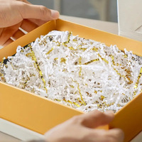 Déchets de raphia multicolores or et noir - Papier de remplissage froissé recyclable pour emballage, garniture de boîte cadeau, brins de herbe déchiquetés