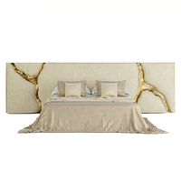 2022 nouveau design de luxe cadre moderne confort velours à plateforme de reine touffue ensemble de lit beige moelleux pour lits de mariage