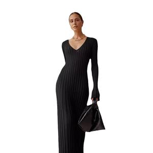 Vestido de suéter con cuello en V Sexy de alta elasticidad A-Line Hot <span class=keywords><strong>Mama</strong></span> Zero Bondage Knit <span class=keywords><strong>Maxi</strong></span> Falda para otoño Patrón sólido de moda - Product Image 1