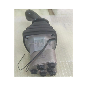 قطع غيار الحفارات KX41 KX41-2 صمام هيدروليكي توجيهي KX016 KX018 ذراع تحكم بالعصا التوجيهية RG138-61710 RG138-61720 - Product Image 2