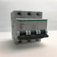 24352 Multi 9 C60N C25 3P 25A Courbe C
