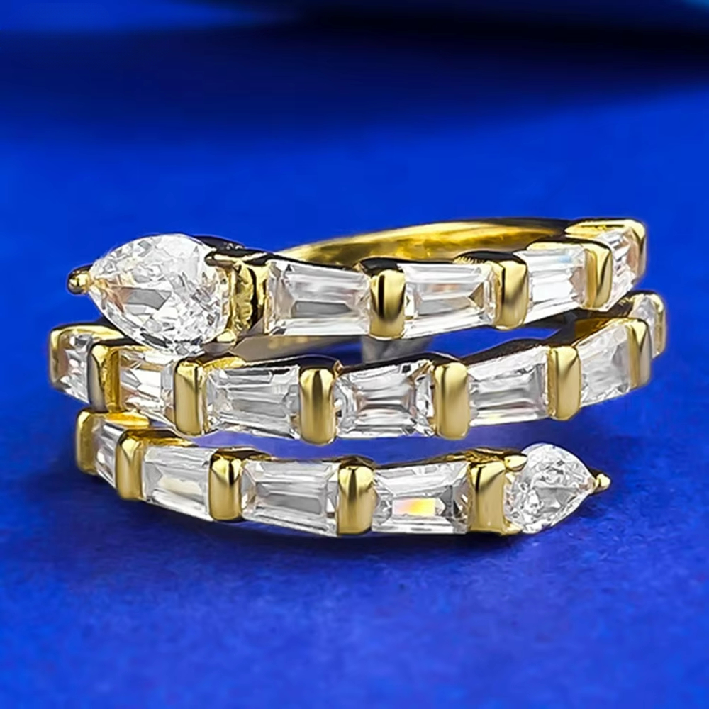 5925 Silver Gold Ring Elegant Unisex Jewelry Design