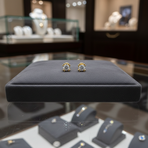 Joyería Minimalista y Elegante para Mujer, Aretes de Diamantes en Oro para Uso Diario con Engaste Clásico - Product Image 5