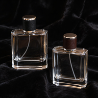 Flacon de luxe 50 ml rechargeable en verre avec pompe, capuchon pulvérisateur, diffuseur à bâtonnets, surface estampée à chaud, durable, pour huiles essentielles