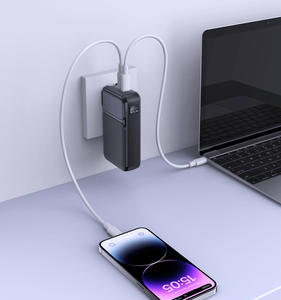 2024 nouvelle arrivée AC 110 <span class=keywords><strong>v</strong></span> / <span class=keywords><strong>220</strong></span> <span class=keywords><strong>v</strong></span> entrée batterie au Lithium 10000 mah 20000 mah intégré câble de type C PD Power Bank - Product Image 4