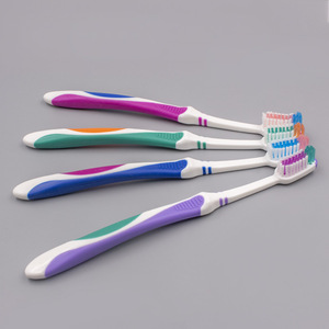 Cepillo de dientes para adultos, cepillo de dientes manual de cerdas suaves de alta densidad para el cuidado bucal diario - Product Image 5
