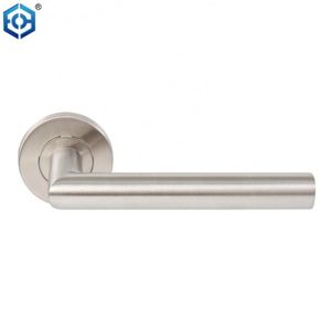 Manija de puerta de acero inoxidable de diseño europeo de lujo de grado superior - Product Image 1