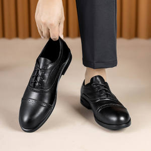 Personalización de Fábrica, Personalización de Logotipo, OEM, ODM. Zapatos de Cuero Brogue Clásicos de Tres Piezas para Hombre, Calzado Formal de Estilo Británico - Product Image 5