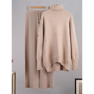 Automne et hiver luxe deux pièces pull <span class=keywords><strong>ensemble</strong></span> couleur unie tricots décontractés femmes tricoté deux pièces <span class=keywords><strong>pantalon</strong></span> <span class=keywords><strong>ensemble</strong></span> pull <span class=keywords><strong>femme</strong></span> - Product Image 6