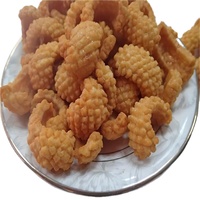 "Collation traditionnelle chinoise: Craquelins croustillants de riz frit avec texture de calmar"