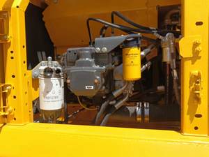 Mini-excavatrice d'occasion, prix d'usine, 20 tonnes, Komatsu PC200, hydraulique, accessoires complets disponibles à la vente - Product Image 6