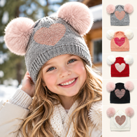Casquette en tricot doux à double pompon en forme de cœur pour enfants, jacquard côtelé, chaude, pour les sorties, l'école, les tenues décontractées quotidiennes, unisexe, 100% coton