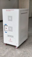 Stabilisateur de tension automatique triphasé AC SVC 380V 50Hz 50kVA 80kVA 100kVA 120kVA pour usage industriel