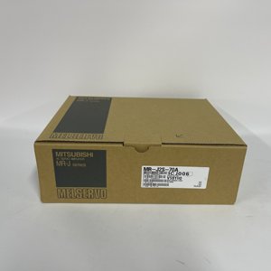 Servoamplificador de CA Mitsubishi MR-J2S-70A - Product Image 1