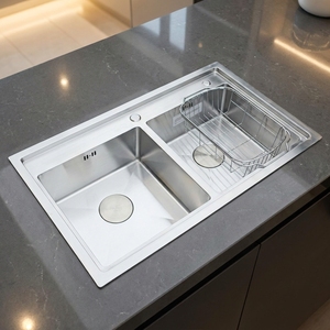 Évier double encastré en acier inoxydable brossé fait main pour salle de bain, avec épaisseur personnalisée et design moderne - Product Image 1