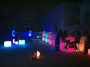 โต๊ะกลมสำหรับงานเลี้ยงค็อกเทล โรงแรม โต๊ะบาร์พลาสติก - Product Image 2