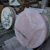 Tables en pierre haut de gamme, surface aiguisée, 3 piliers, design de base, table basse ronde en marbre de travertin beige