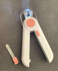 Lumière LED à bas <span class=keywords><strong>prix</strong></span> <span class=keywords><strong>pour</strong></span> éviter de trop <span class=keywords><strong>couper</strong></span> les tondeuses, soin professionnel de tondeuse à <span class=keywords><strong>griffes</strong></span> <span class=keywords><strong>pour</strong></span> chien et <span class=keywords><strong>chat</strong></span> avec clou gratuit - Product Image 5