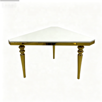 Table de mariage en acier inoxydable doré, forme triangulaire, plateau blanc, pieds tournés, table modulaire pour événements