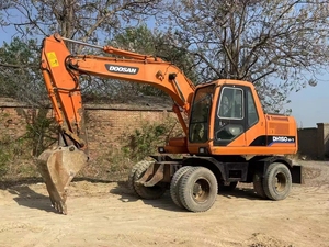 รถขุดตีนตะขาบ Doosan DH150W-7 ระบบไฮดรอลิก ชั่วโมงการทำงานต่ำ เหมาะสำหรับงานก่อสร้างถนนในเมือง พร้อมเครื่องยนต์ DB58TIS - Product Image 3