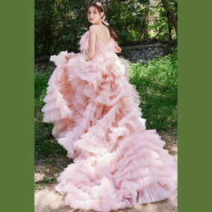 Nouvelle Robe de Mariée Thème <span class=keywords><strong>Photo</strong></span> en Maille Colorée pour Séance <span class=keywords><strong>Photo</strong></span> de <span class=keywords><strong>Couple</strong></span> en Voyage, Tenue pour Shooting Urbain avec Traîne, pour Album <span class=keywords><strong>Photo</strong></span> - Product Image 3