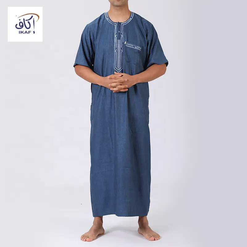 2024 desain baru pabrik kualitas tinggi pria Thobes lengan pendek crew-neck kancing bordir pola Qutar gaya pakaian Muslim