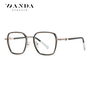 Gafas Danda con montura cuadrada, lentes grises de borde completo Cr39, gafas ópticas para mujer TJ813 - Product Image 1
