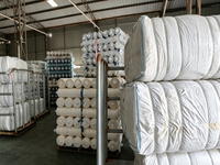 Tissu en microfibre 100% polyester tissé brossé, prix usine chinois, prix abordable, pour la confection de textiles de maison