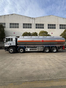 <span class=keywords><strong>Camion</strong></span>-<span class=keywords><strong>citerne</strong></span> Sinotruk Sitrak 8x4 350HP avec moteur WeiChai, réservoir <span class=keywords><strong>de</strong></span> carburant en aluminium, transport <span class=keywords><strong>de</strong></span> diesel et d'essence, <span class=keywords><strong>camion</strong></span>-<span class=keywords><strong>citerne</strong></span> personnalisé - Product Image 4