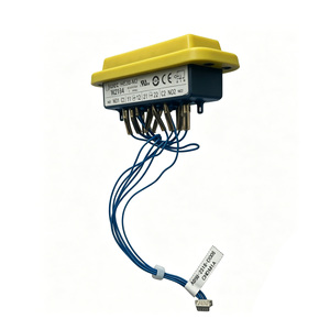 Interruttore di Attivazione Sicurezza FANUC con Tre Livelli di Impostazione A05B-2518-D008 / D009 Utilizzato in Combinazione con il Quadro di Controllo R-30iB - Product Image 2