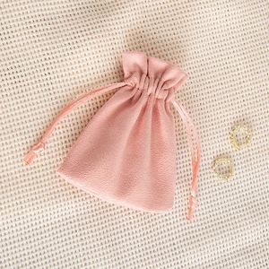Pochette en velours de luxe avec cordon de serrage et motif floral fait main - Sac cadeau haut de gamme pour bijoux, cadeaux de mariage et cosmétiques - Product Image 2