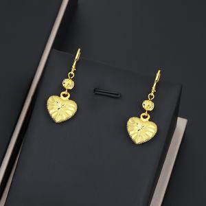 Boucles d'oreilles pendantes en laiton plaqué or 24 carats pour femmes, motif cœur, vente en gros usine Jxx - Product Image 2