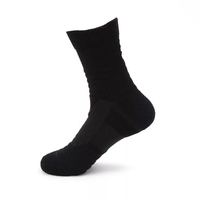 Chaussettes de basket-ball respirantes de haute qualité OEM Chaussettes d'athlétisme colorées à la cheville Chaussettes de sport personnalisées à quantité minimale de commande basse