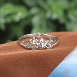 Bracelet pour femme en acier inoxydable 316L, plaqué or PVD, bijoux de mode, bracelet fleuri - Product Image 3