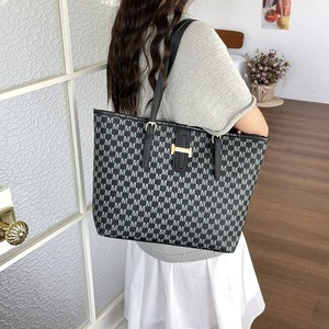 Borsa Tote da Donna in Pelle PU Premium con Manico Morbido, Chiusura a Cerniera e Tracolla Staccabile - Product Image 2