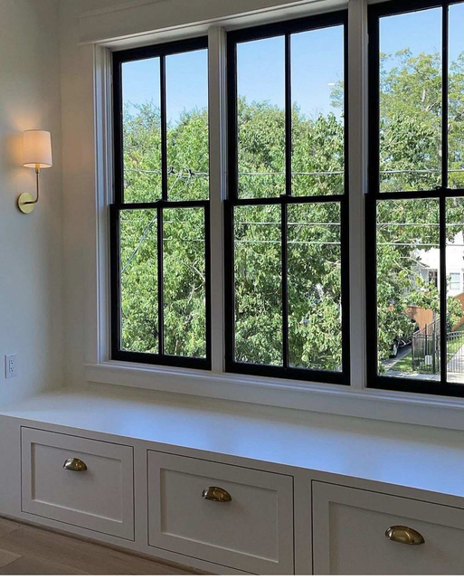 The Architectural Industrial Glass That Can Be Used in Living Rooms Uses Tempered Insulated Glass for Soundproofing.