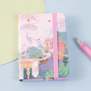 Imprimé coloré avec un design <span class=keywords><strong>de</strong></span> dessin animé <span class=keywords><strong>de</strong></span> <span class=keywords><strong>licorne</strong></span> et <span class=keywords><strong>de</strong></span> fille pour des carnets <span class=keywords><strong>de</strong></span> notes et <span class=keywords><strong>de</strong></span> <span class=keywords><strong>voyage</strong></span>. - Product Image 4