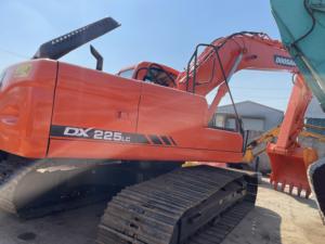 Excavadora de cadenas usada Doosan DX225LC, Doosan DH220LC, DH225LC, máquina excavadora de segunda mano de alta calidad en stock para la venta - Product Image 6