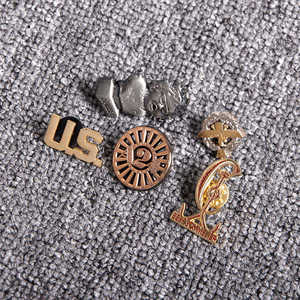 中国定制工厂批发价男士女士时尚胸针 - Product Image 3